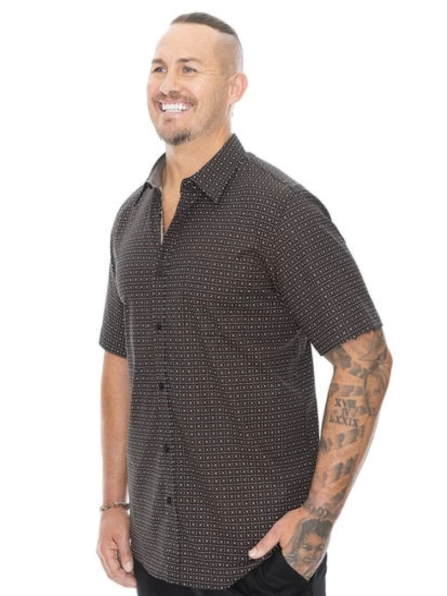 Built N Fit Men's Brown Star Print Short Sleeve Casual Shirt - Big & Tall Sizes