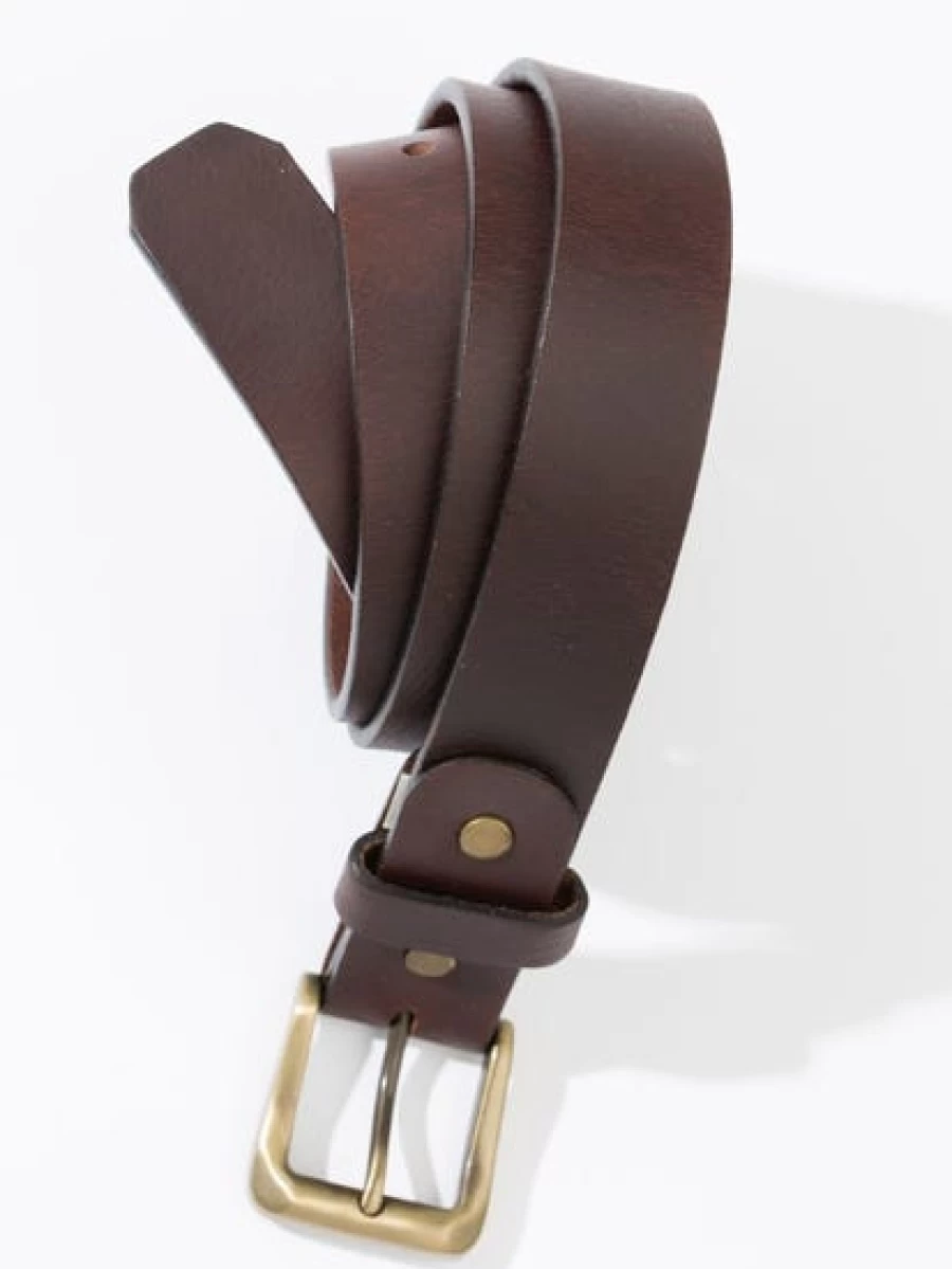 "Traders Men's Genuine Leather Casual Belt - Stylish & Durable"